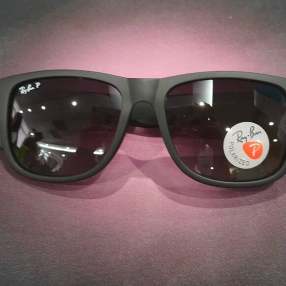 Ray-Ban RB4147 Polarized Square Sunglasses – Black Frame / Grey Lenses – Unisex - Picture 1 of 5